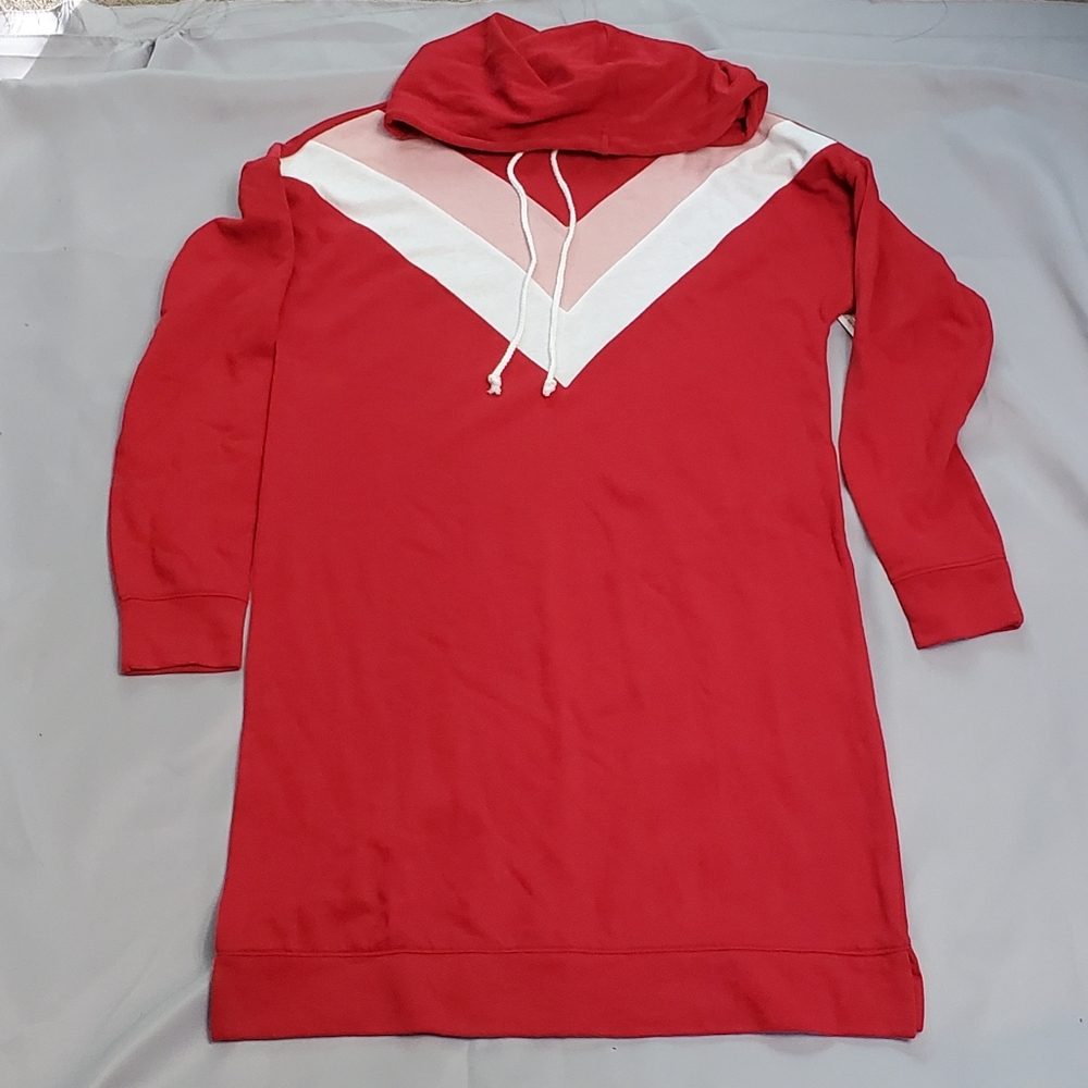 Flirtitude Active Womans Red Long Sleeve Chevron Medium Tunic Dress Casual